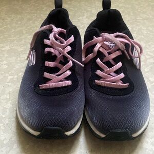 SKETCHERS kids Sneakers Size 3